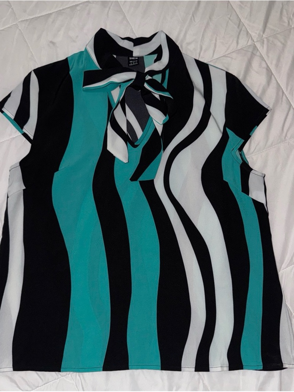 Womens Wavy Stripe Bow Tie-Neck Cap-Sleeve Top Medium